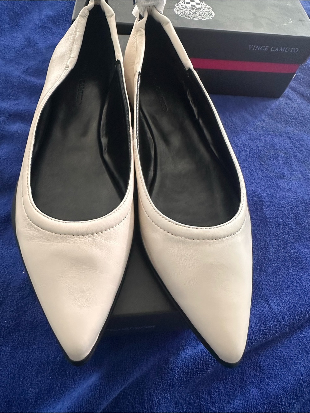 Vince Camuto Coconut Cream Ballet Flat Box Label